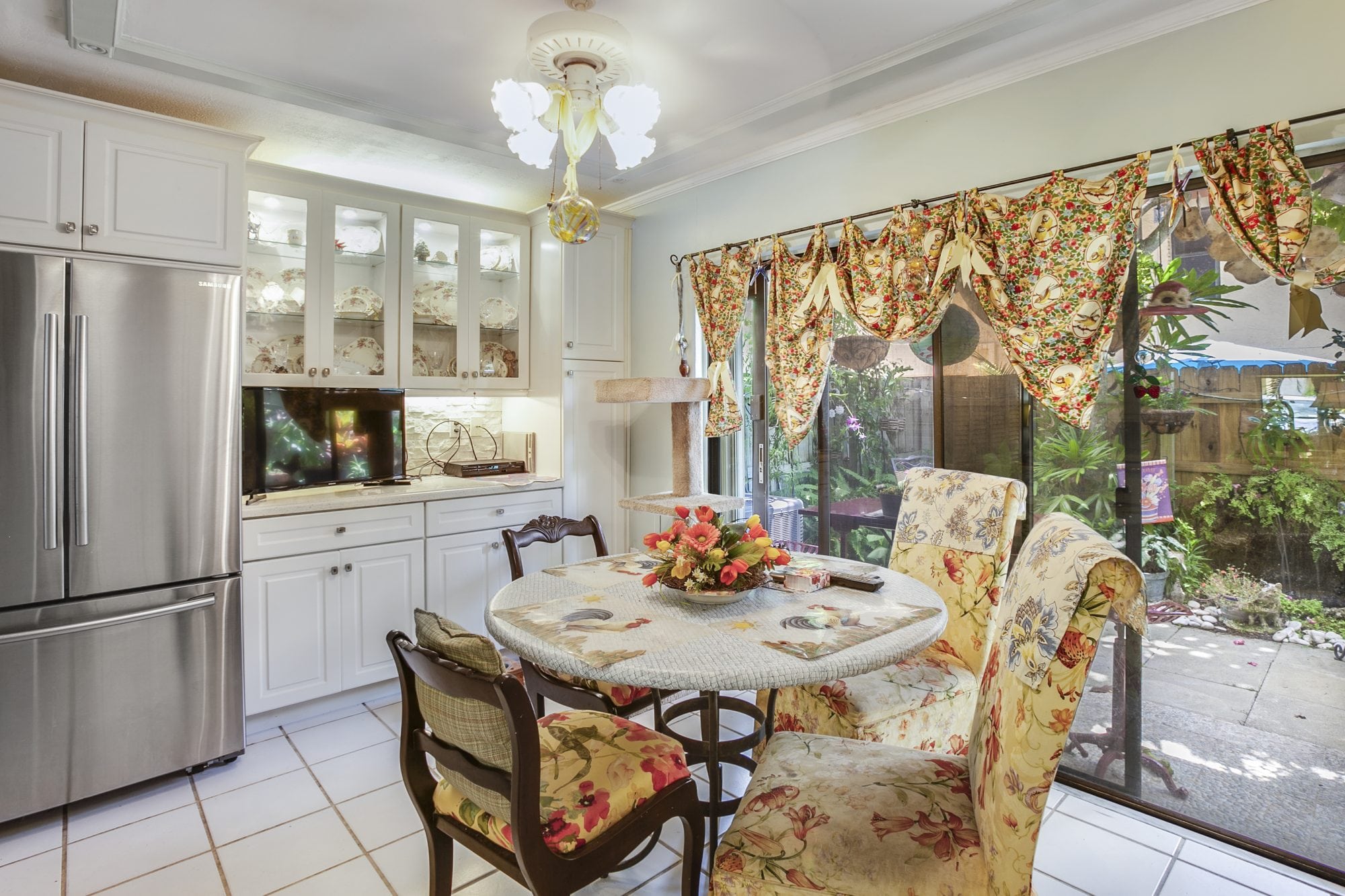 Dadeland Cove 2 Bedroom Townhouse with Open Layout Sea Grove Realty