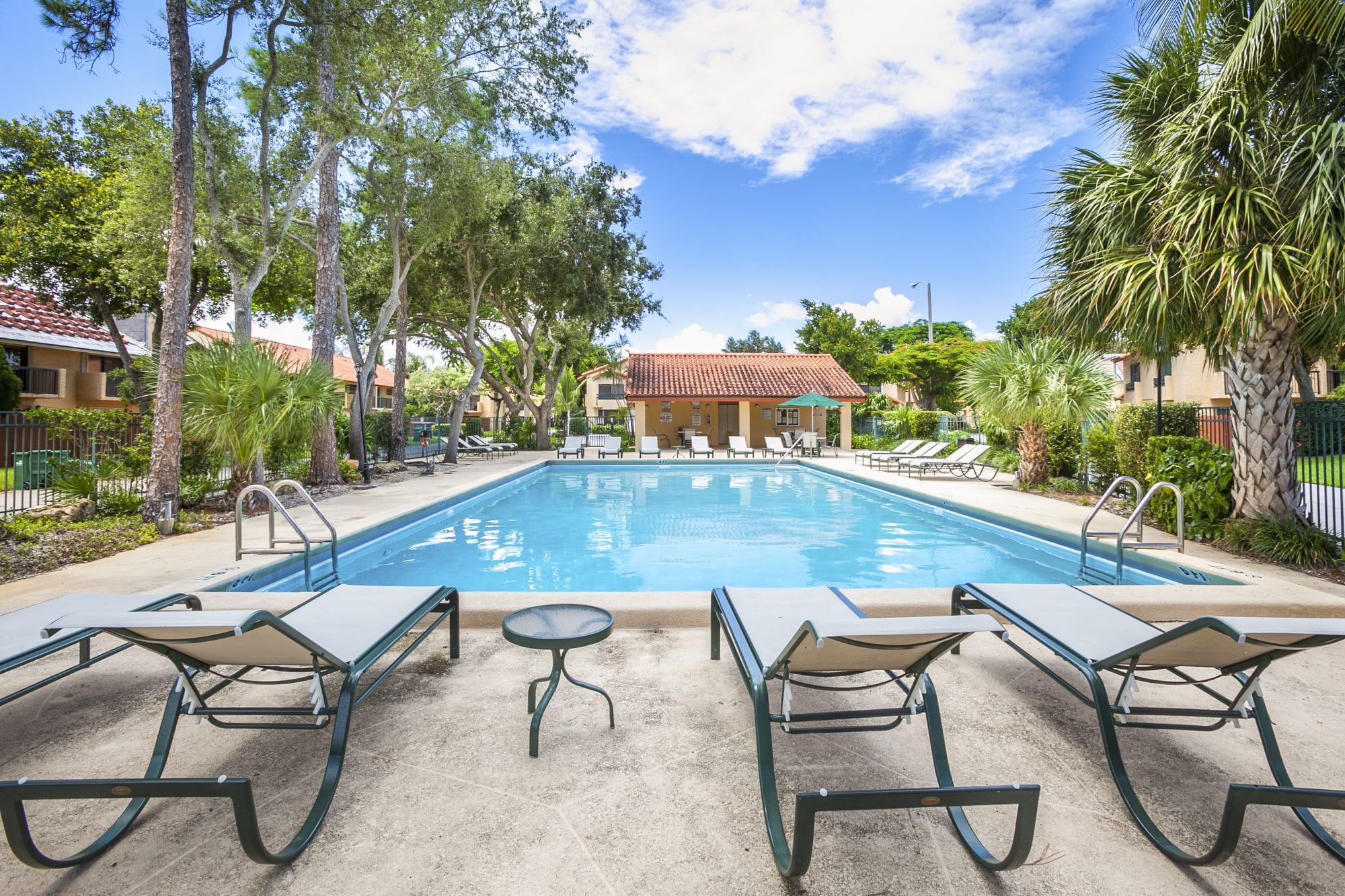 Dadeland Cove 2 Bedroom Townhouse with Open Layout Sea Grove Realty