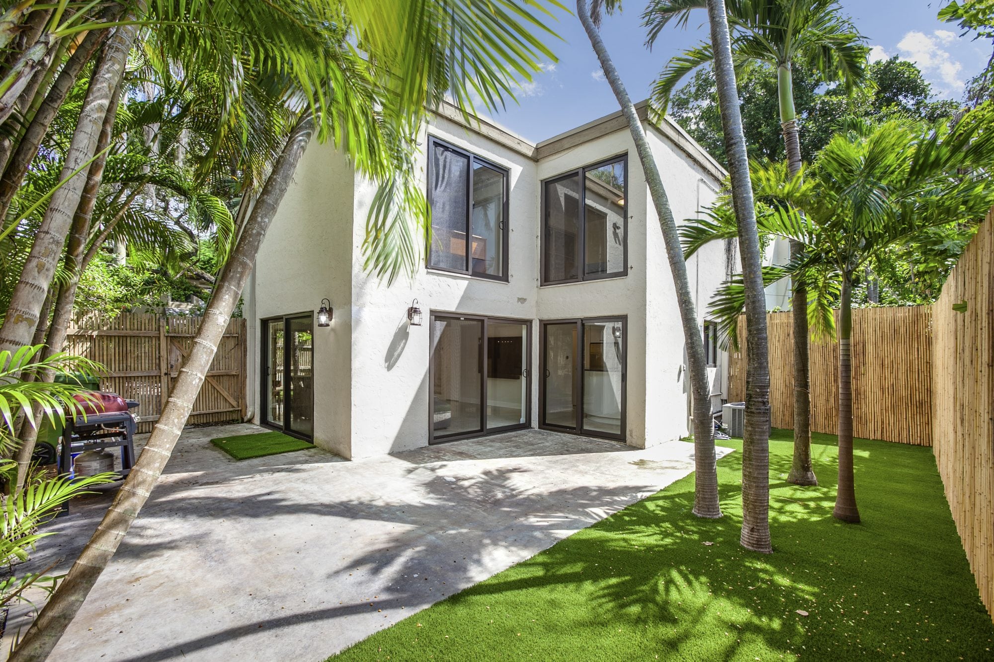 Quintessential Coconut Grove 2 Bedroom Townhouse Sea Grove Realty