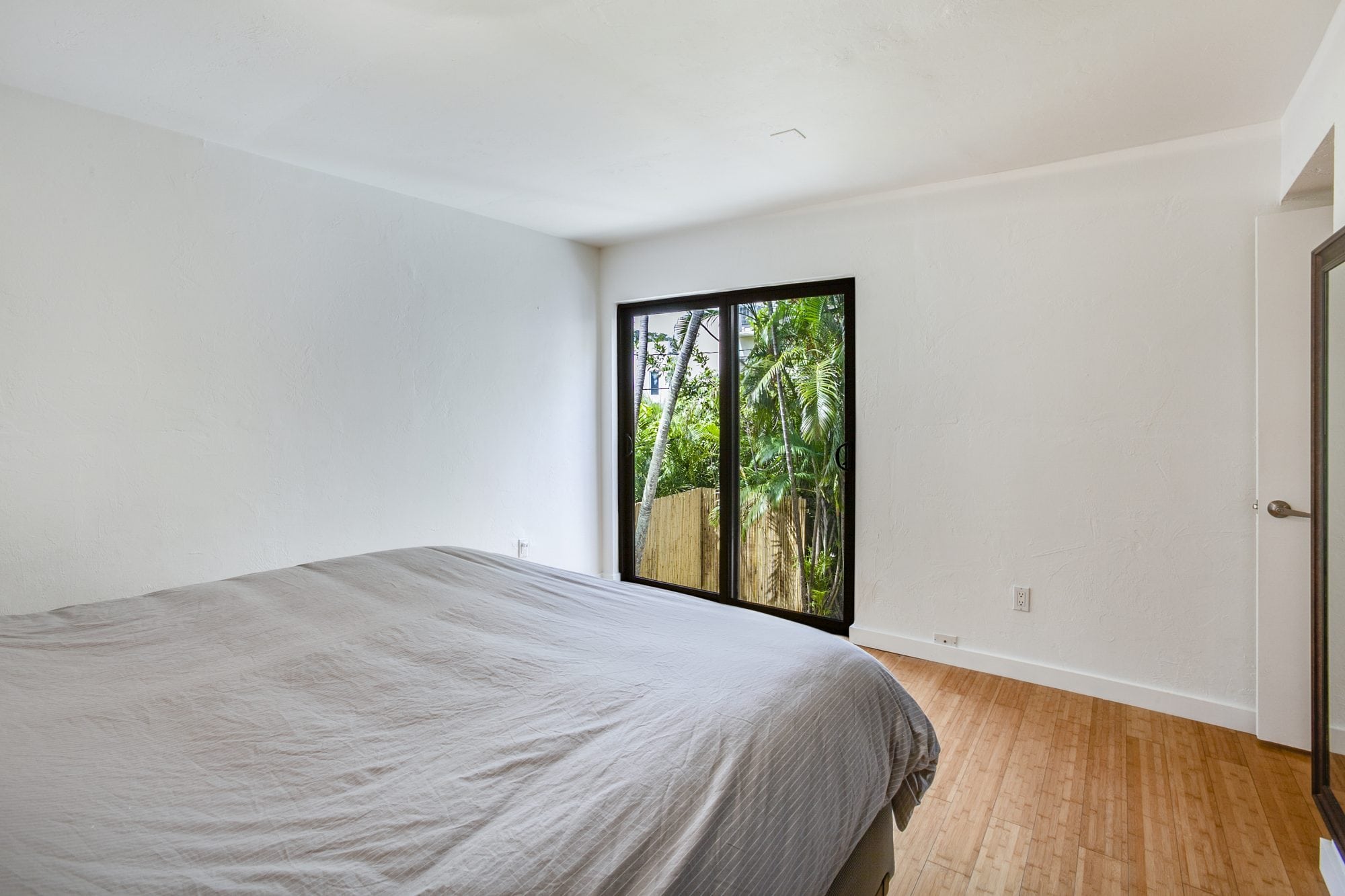 Quintessential Coconut Grove 2 Bedroom Townhouse Sea Grove Realty