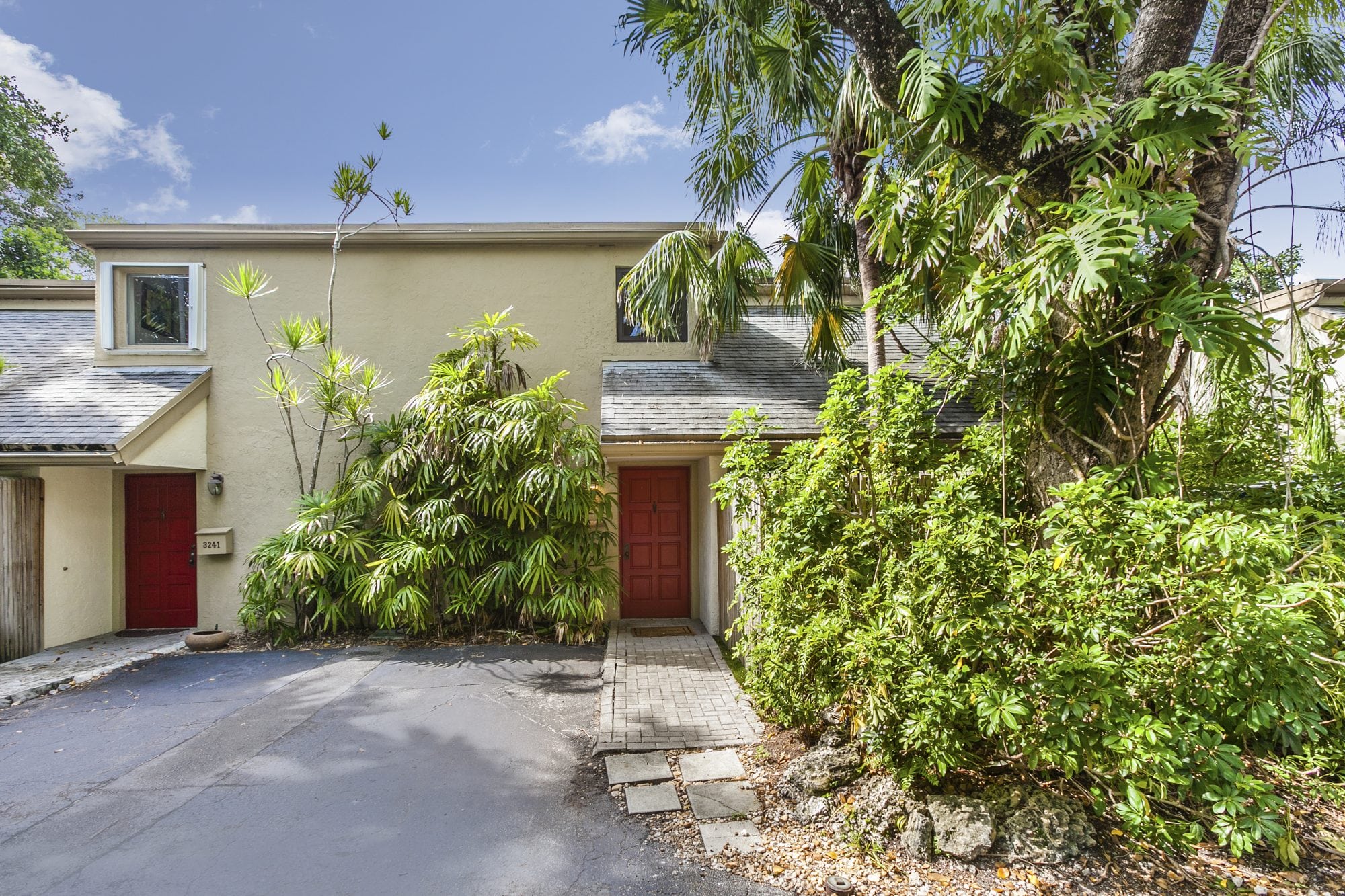 Quintessential Coconut Grove 2 Bedroom Townhouse Sea Grove Realty