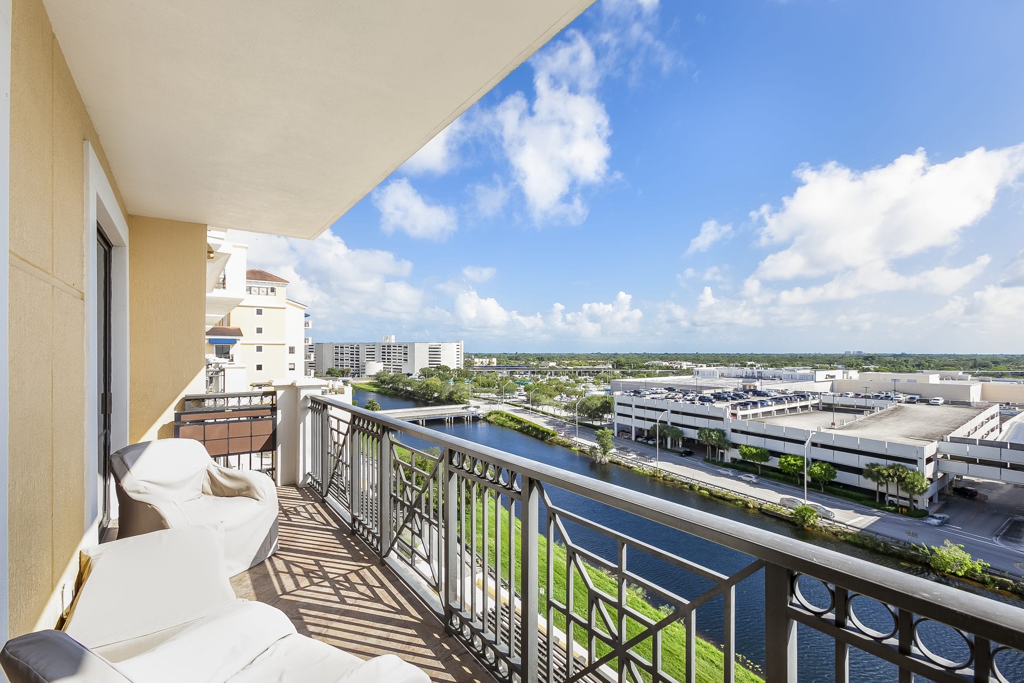 Spectacular Views of Dadeland from this 2 Bedroom Colonnade Condo Sea