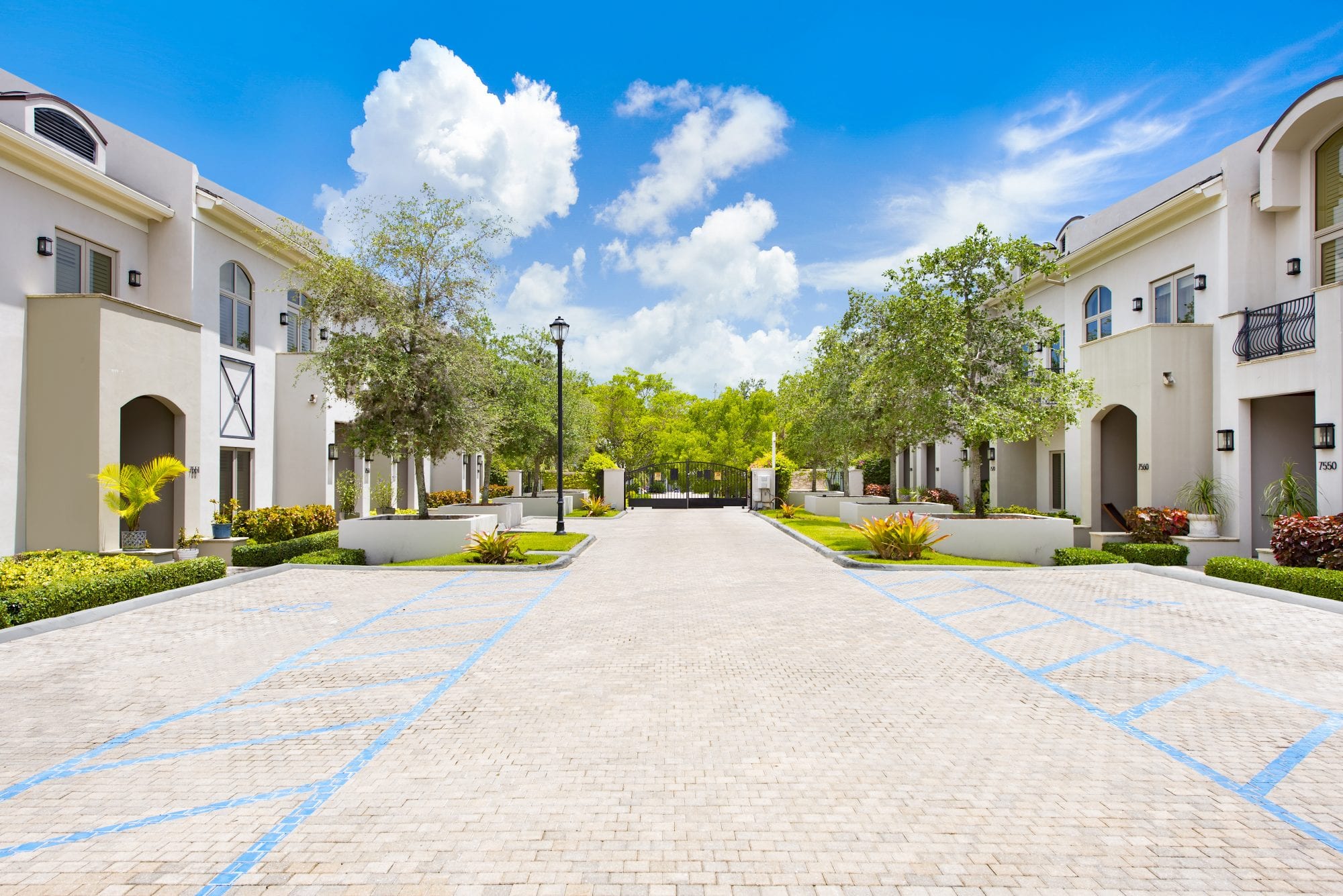 Oak Lane South Miami Luxury Residence Sea Grove Realty