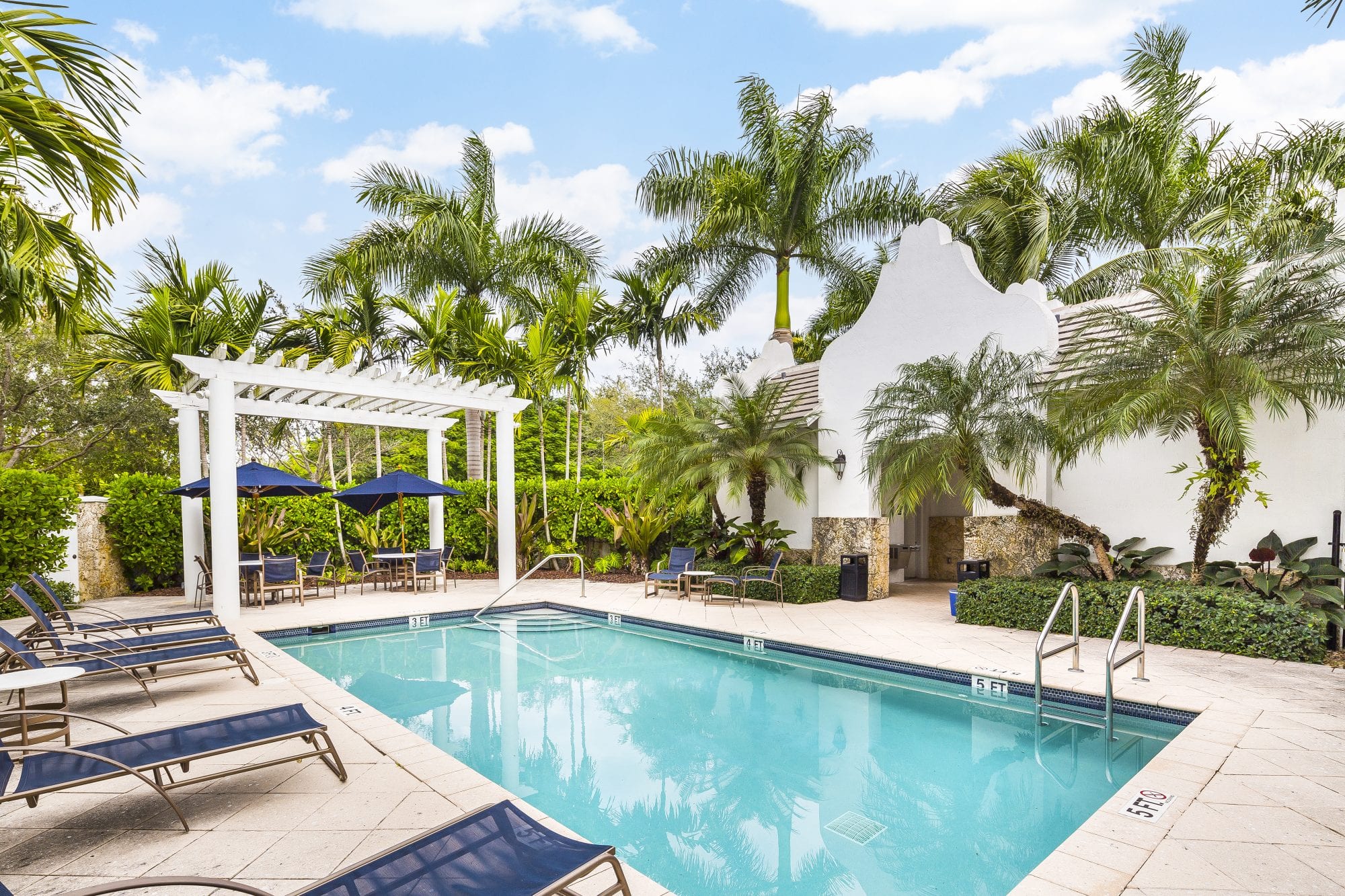 Pine Manor Luxury Gated Community in High Pines Sea Grove Realty