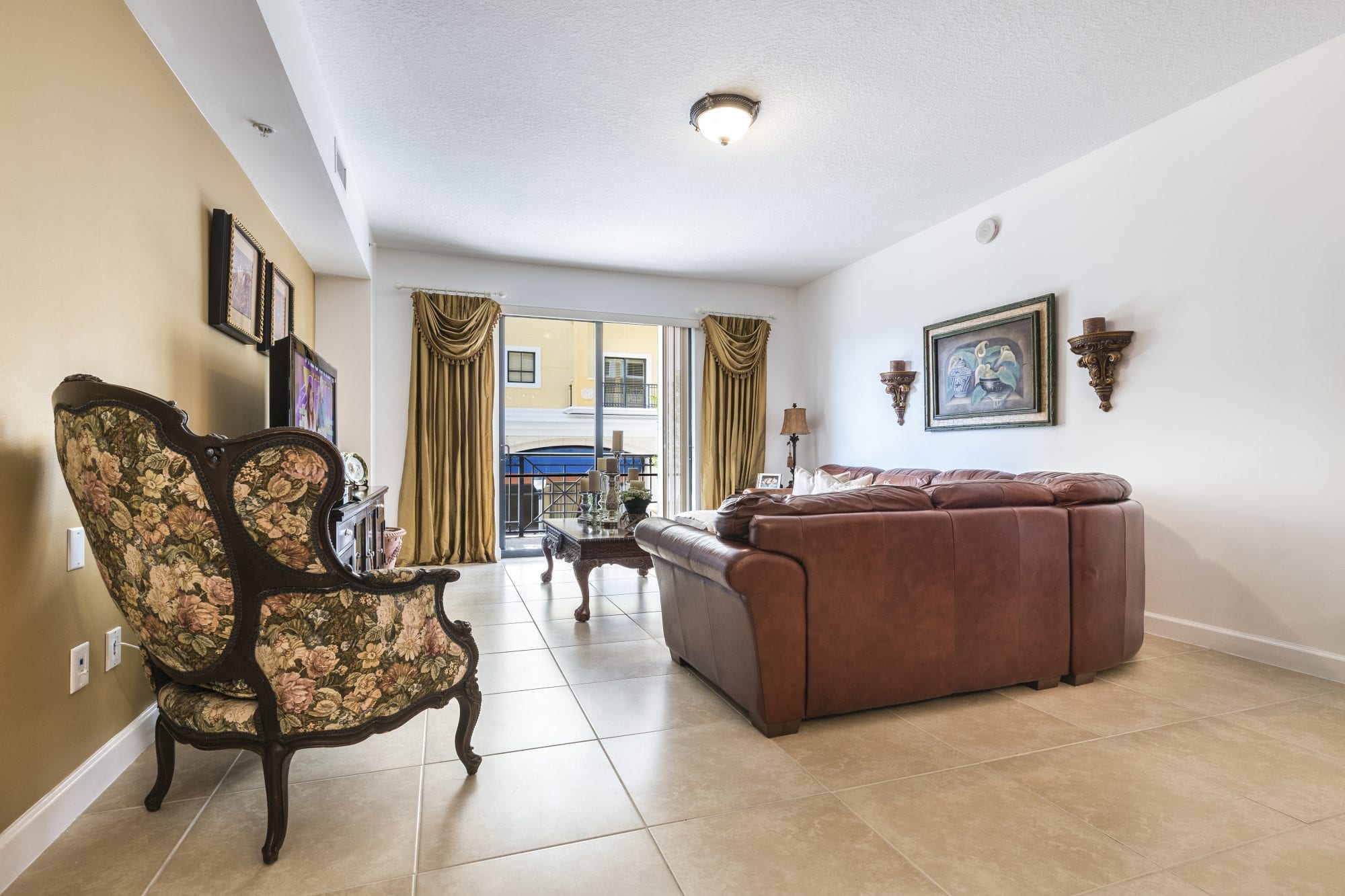 Two Bedroom, Mint Condition Condo in Dadeland Sea Grove Realty