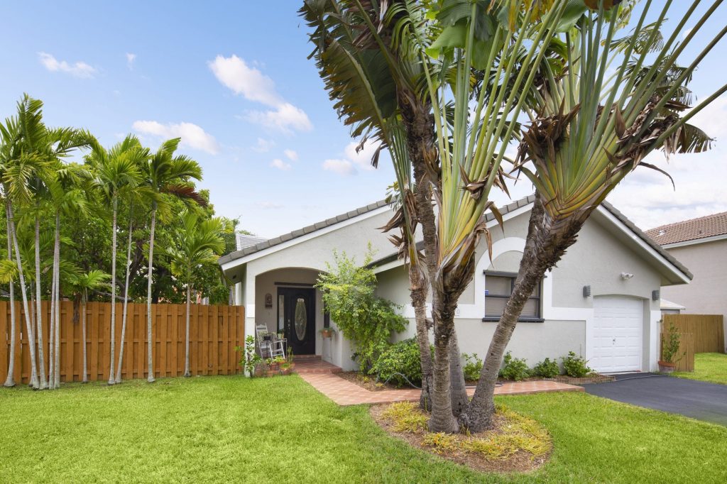 Sunset 3 Bedroom Home in Pueblo Del Sol Community Sea Grove Realty