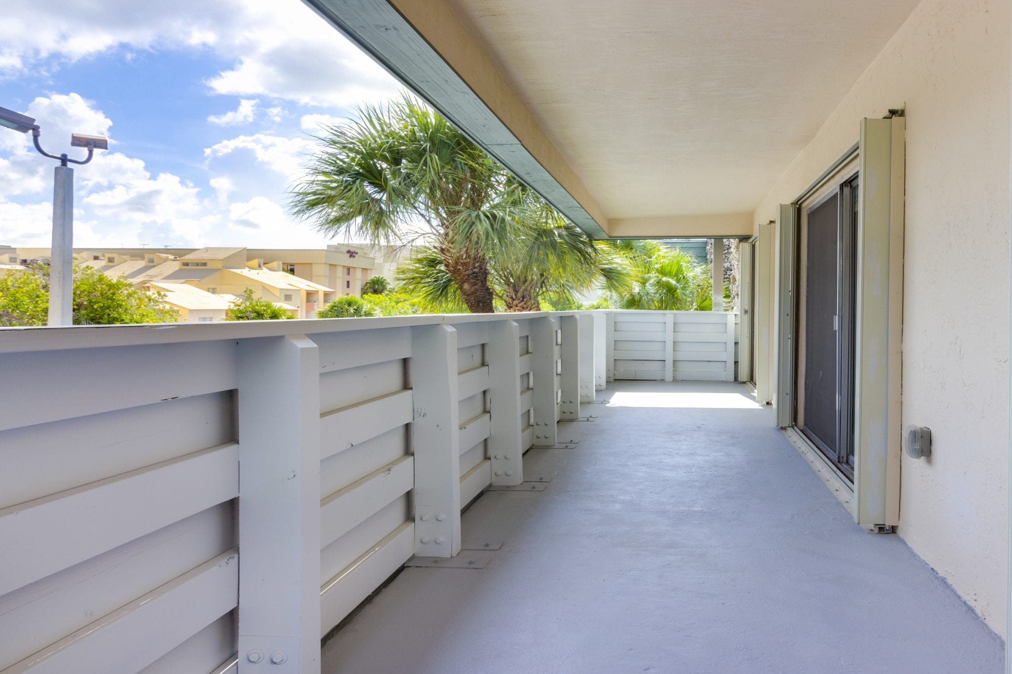 Completely Updated 2 Bedroom Condo at the Ledges in Dadeland Sea