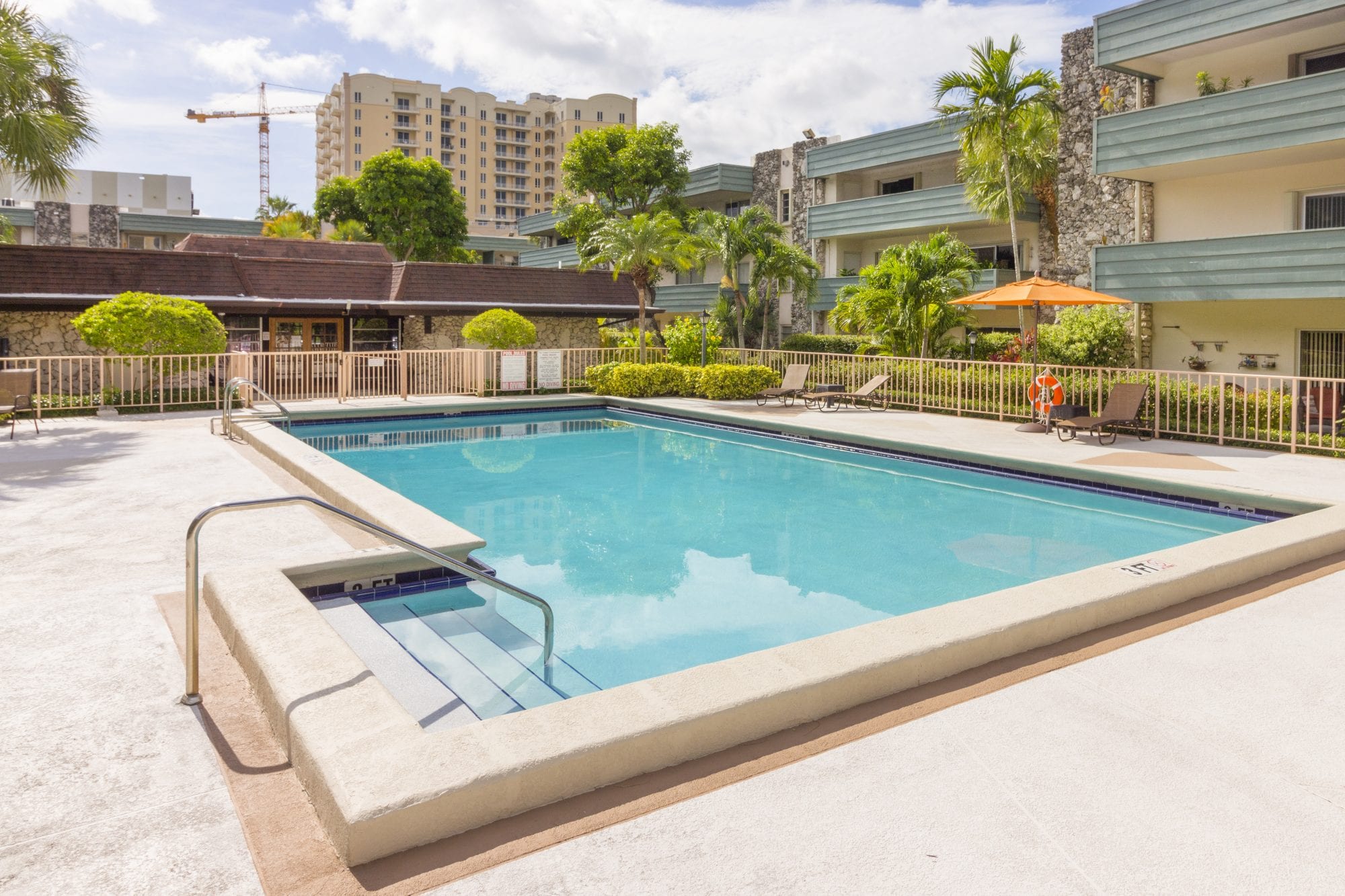Completely Updated 2 Bedroom Condo at the Ledges in Dadeland Sea