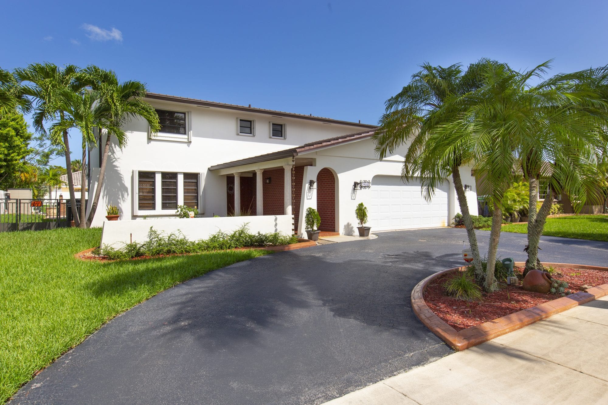 Tamiami 4 Bedroom Estate Near FIU Sea Grove Realty