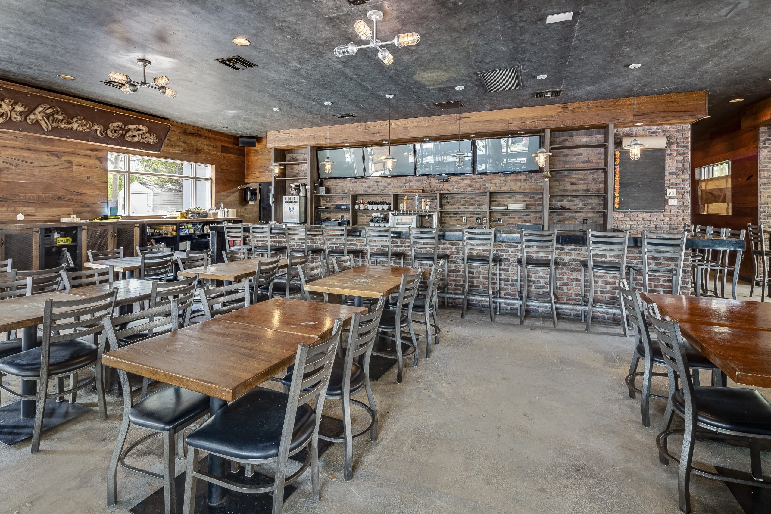 South Miami StandAlone 2nd Generation Restaurant Space for Lease Sea