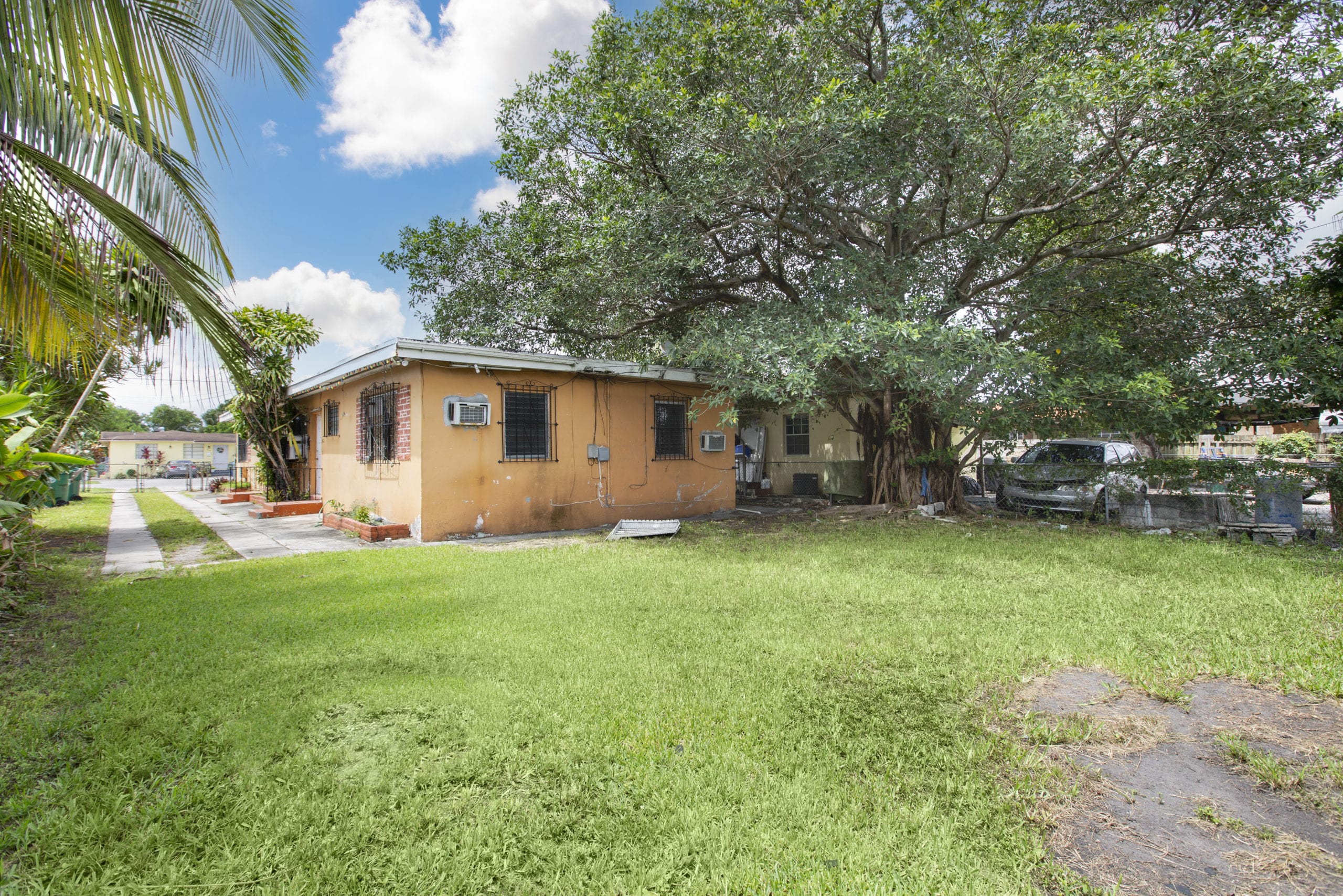 Investment Opportunity in Allapattah Sea Grove Realty