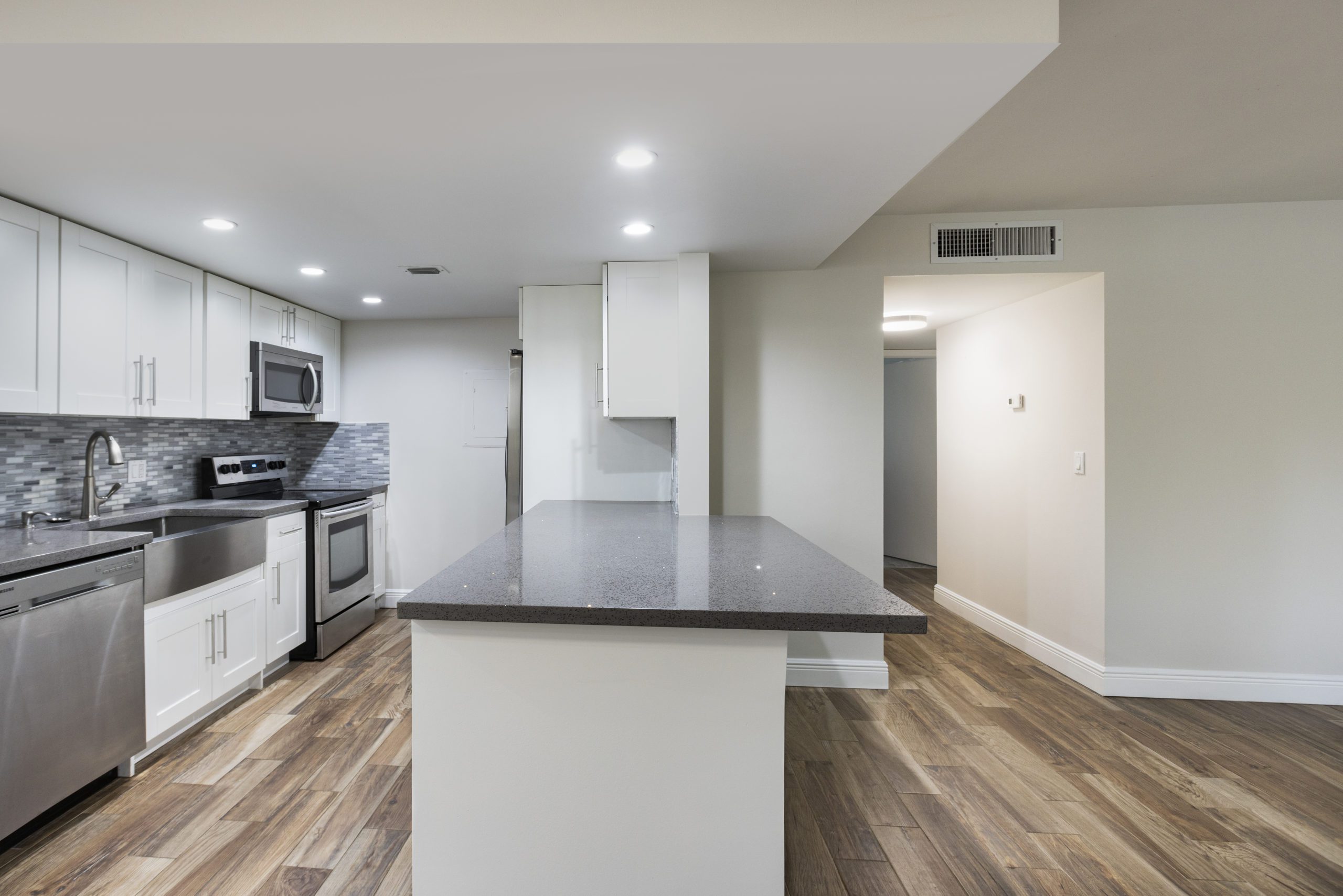 Renovated Two bed, Two Bath Corner Unit in Dadeland Sea Grove Realty