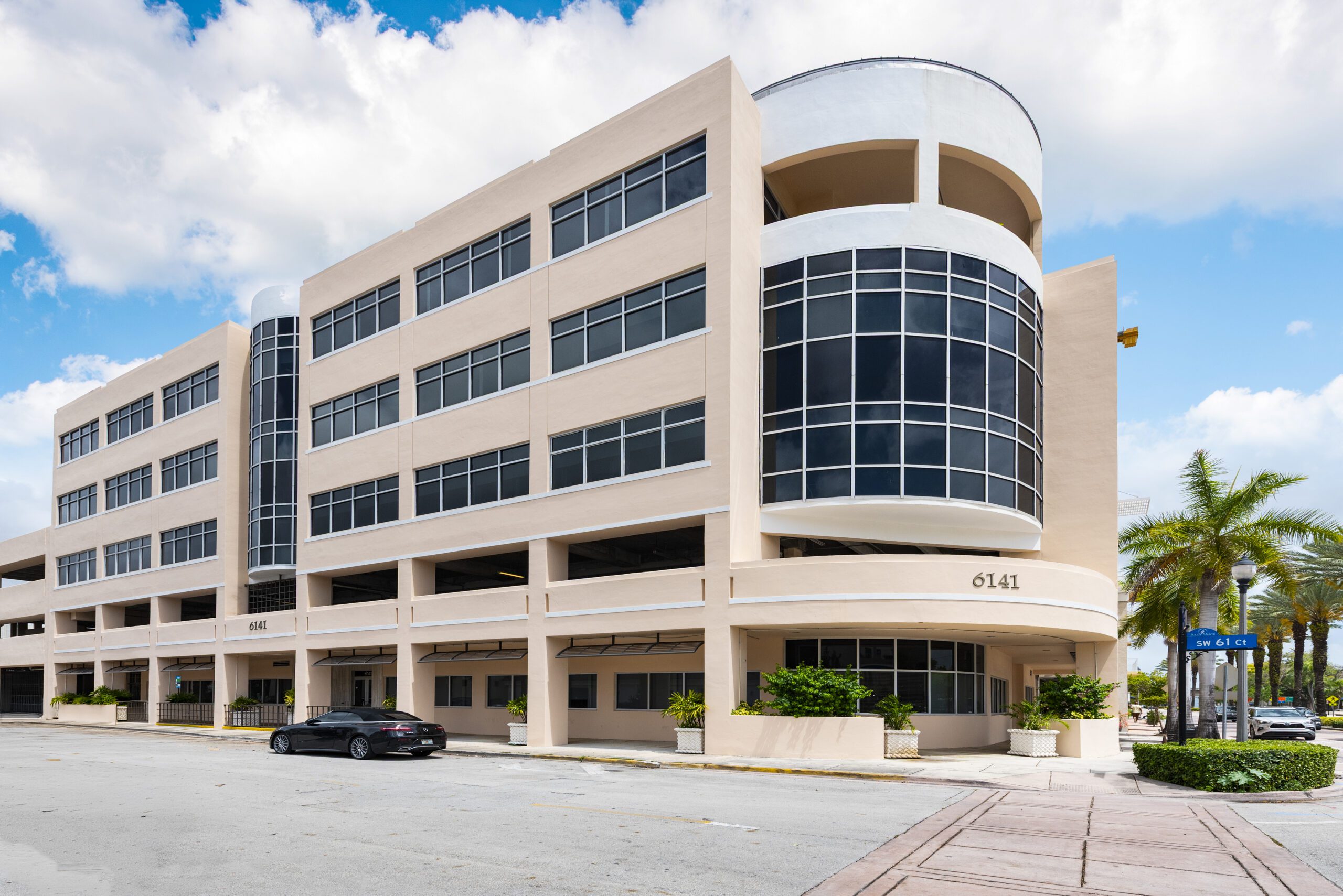 South Miami Ground Floor Medical Office For Lease