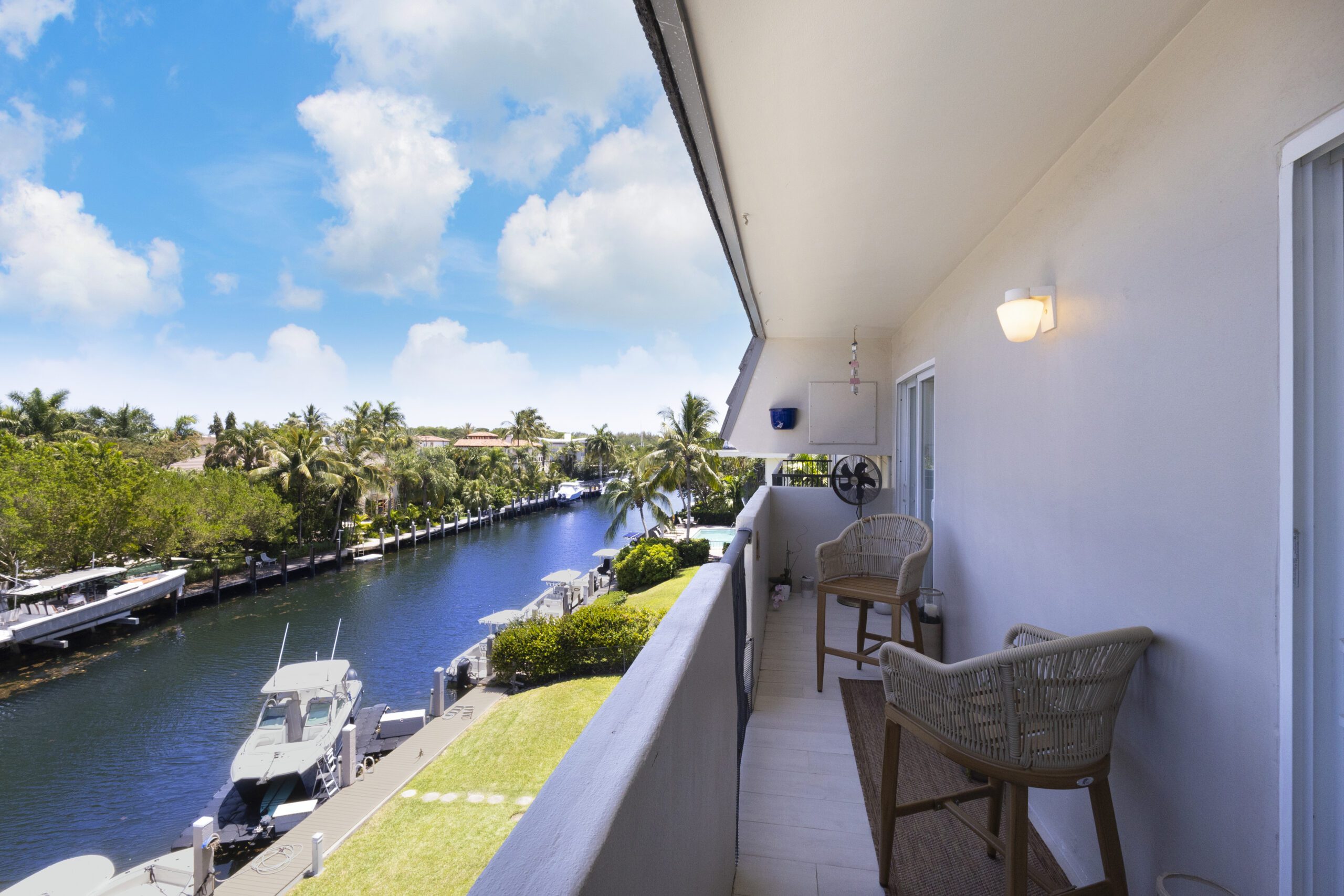 Fully Renovated, Waterfront Coral Gables Condo for Lease with Optional 20′ Boat Slip